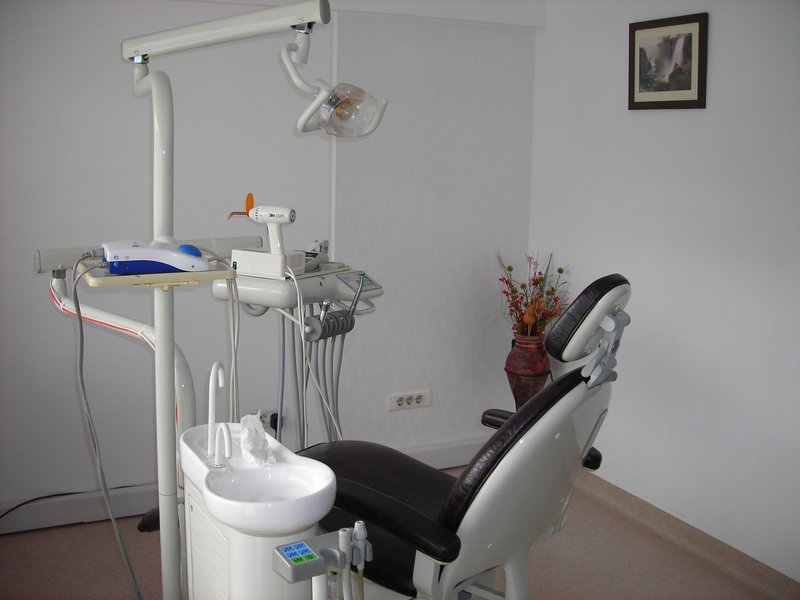 Ak Dental - clinica stomatologica